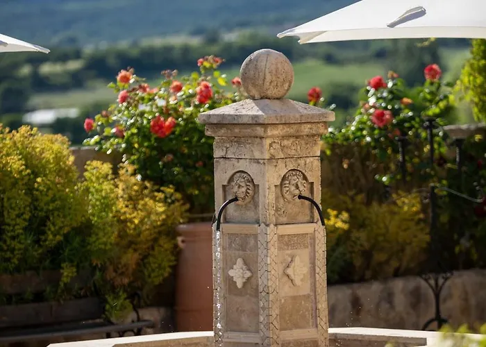 La Roulotte, Confort - Chevaux & Cuisine Equipee Holiday home