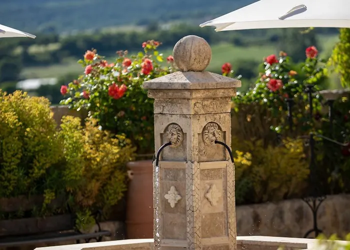 Holiday home La Roulotte, Confort - Chevaux & Cuisine Equipee