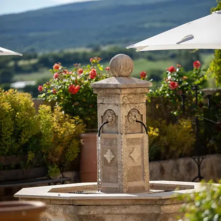 Holiday home La Roulotte, Confort - Chevaux & Cuisine Equipee